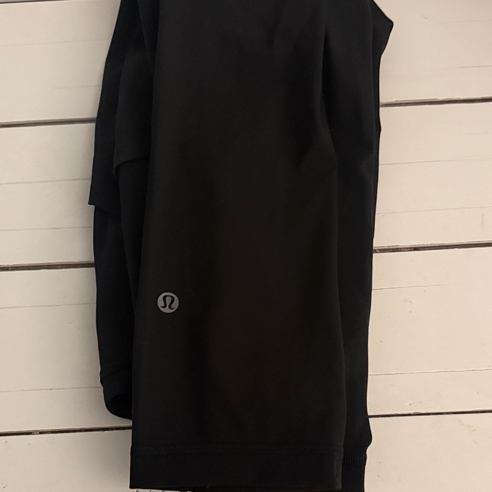 Lululemon Black Leggings with pockets